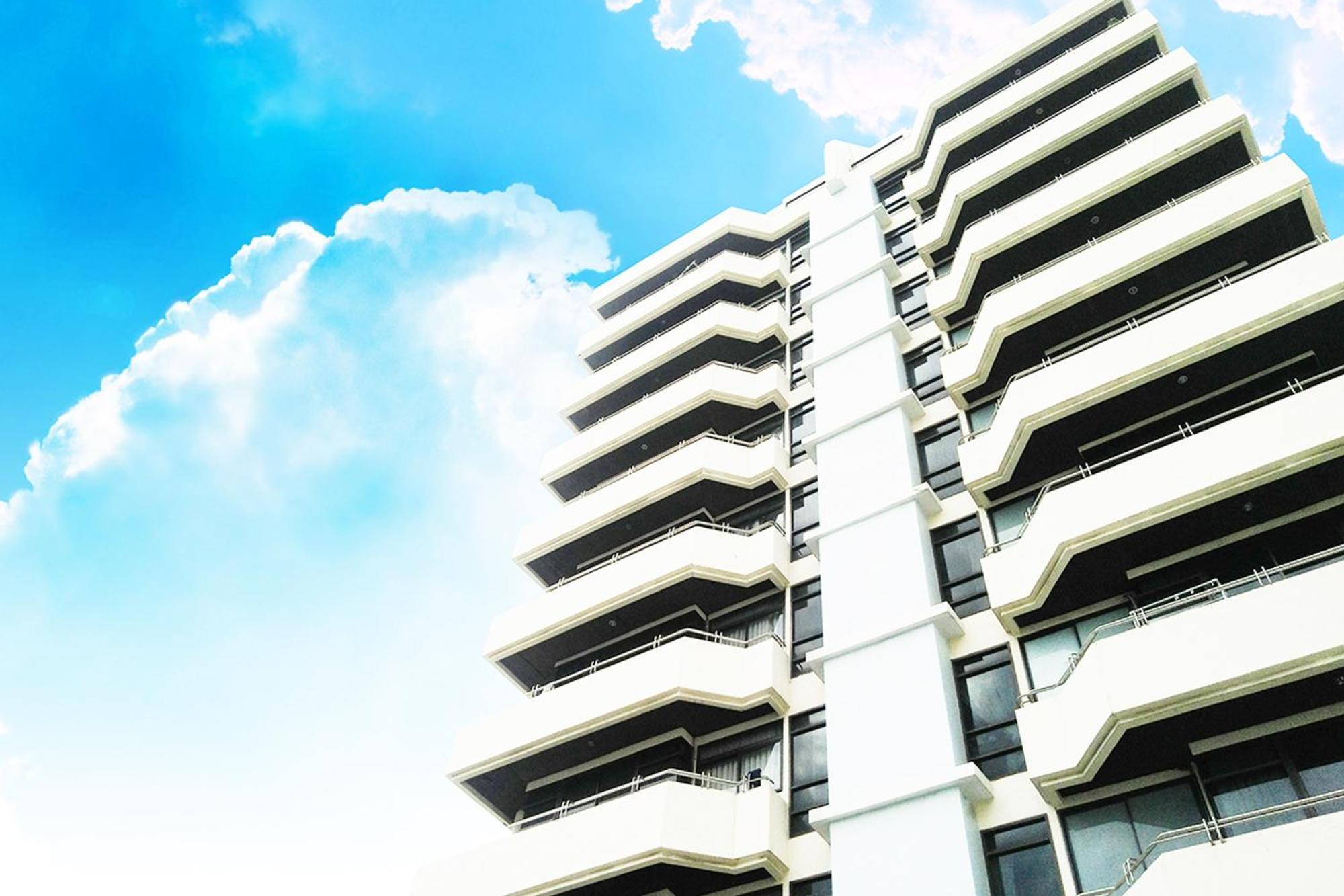 Nantiruj Tower - นันทิรุจ ทาวเวอร์ เซอร์วิสอพาร์ทเม้นท์ สุขุมวิท ซอย 8 Apartamento Banguecoque Exterior foto